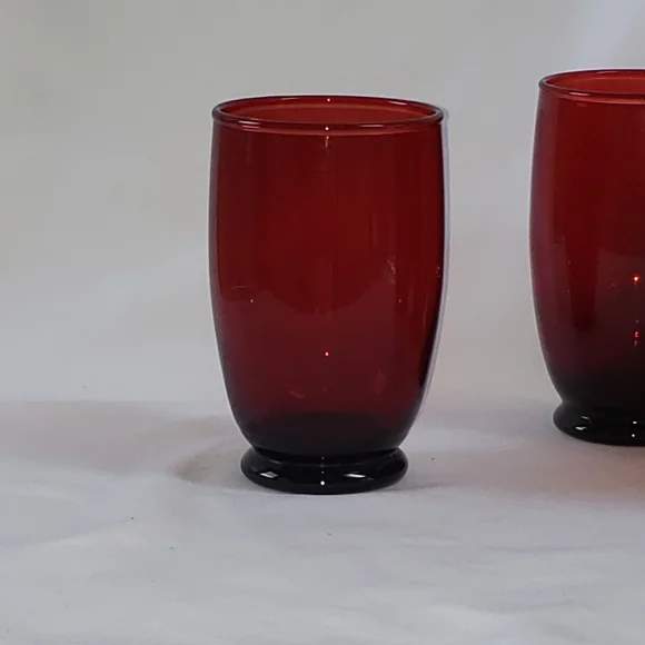 VINTAGE! Set of 4 Ruby Red Glasses - Picture 3 of 7